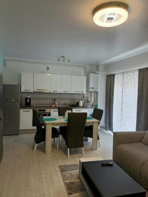 Apartament încântător cu terasa și cada cu jeturi!